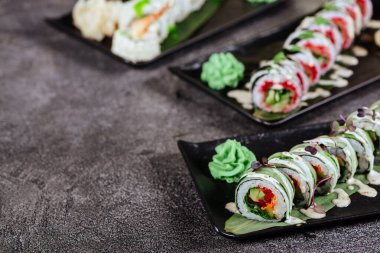 Suşi çeşitli