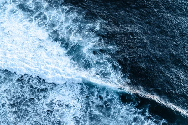 浅海水面背景照片 — 图库照片