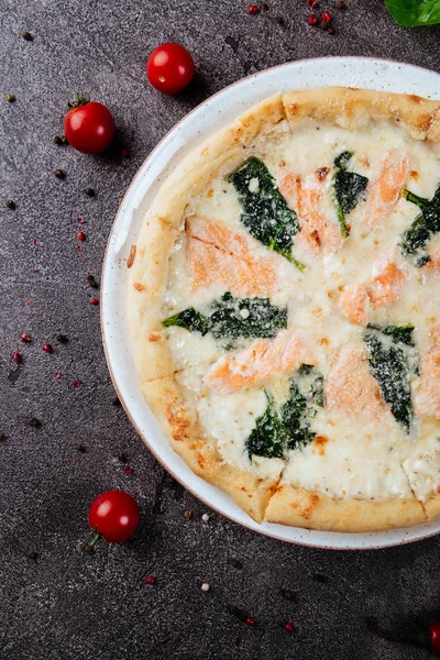 Mengsel pizza, Italiaans eten — Stockfoto