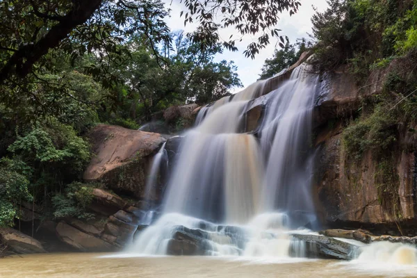 Cachoeira nacional amizade Tailândia - Laos — Fotografia de Stock