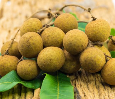 Taze longan olgunlaşmış meyve 