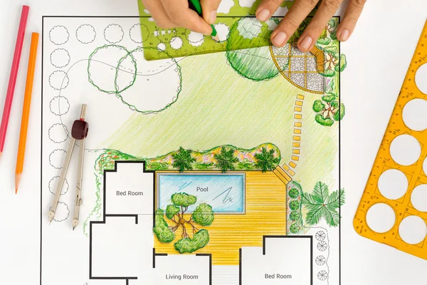 ヴィラのための景観建築家の設計裏庭計画 — ストック写真