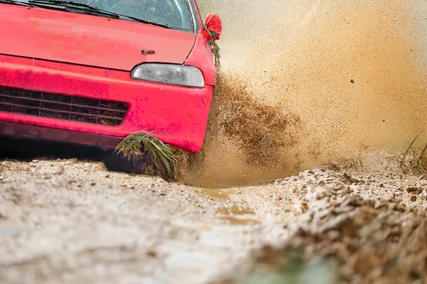 Rally coche en pista de tierra —  Fotos de Stock