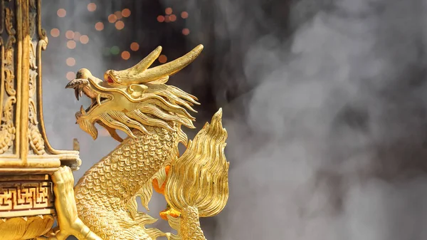 Golden Dragon Sculpture in shrine — Stock Photo, Image