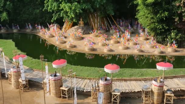Sonkran festival, religion flag pinned on sand pagoda, Chiangmai Thailand . — стоковое видео