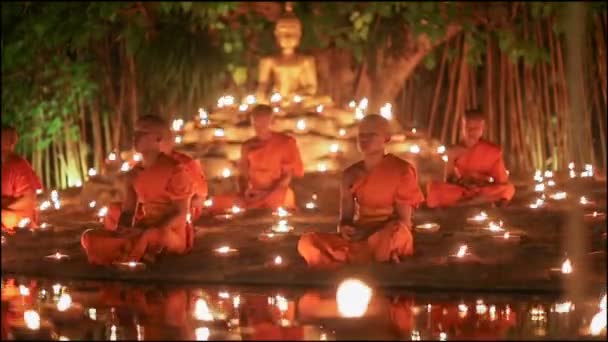 Asalha Bucha Day, Chiangmai, Tajlandia. — Wideo stockowe