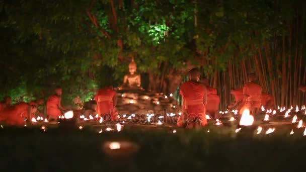 Asalha Bucha dag, Chiangmai, Thailand. — Stockvideo