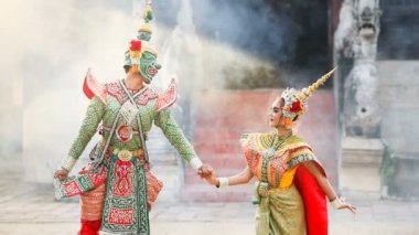 Tosakan (Ravana) ve Mandodari, Klasik Tay dans Ramayana epik maske