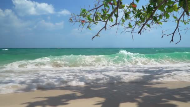 Poda Island beach, Krabi il, Tayland — Stok video