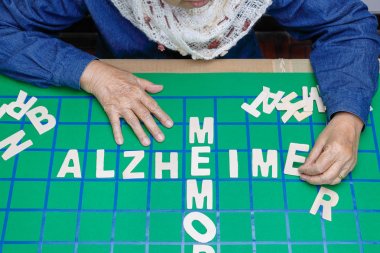 Crosswords for Elderly ,help improve memory & brain  clipart