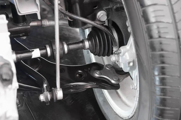 Front car suspension system and drive shaft — ストック写真