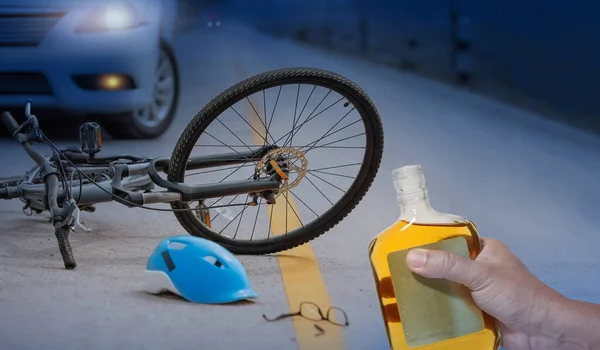 Drunk Driving Crashes Accident Car Crash Bicycle Road Night Time — Stock Photo, Image