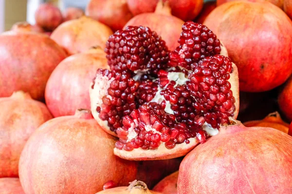 Pomegranate, background on the agricultural market