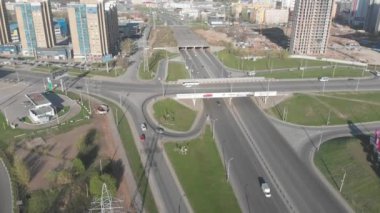  Şehrin üzerinde uçuş / Ufa Başkurdistan Rusya 2018, ile DJI indeks işlem Mavic hava Mayıs