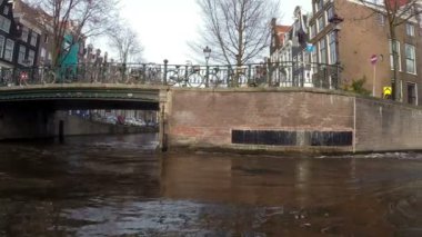 amsterdam kanalları