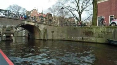 amsterdam kanalları