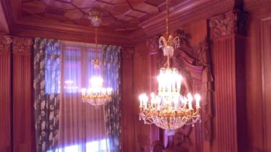 Lüks kristal avize.