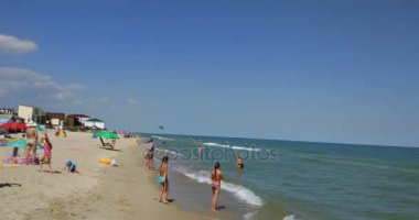 Askeri helikopter plaj üzerinde. Ukrayna, Zatoka, 22 Temmuz 2017