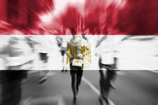 エジプトの国旗をブレンドとモーションブラー マラソン ランナー — ストック写真