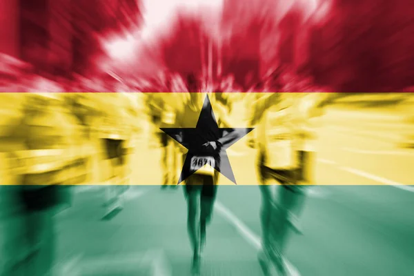 Розмиття у русі бігун марафону з накладання прапор Гани — стокове фото