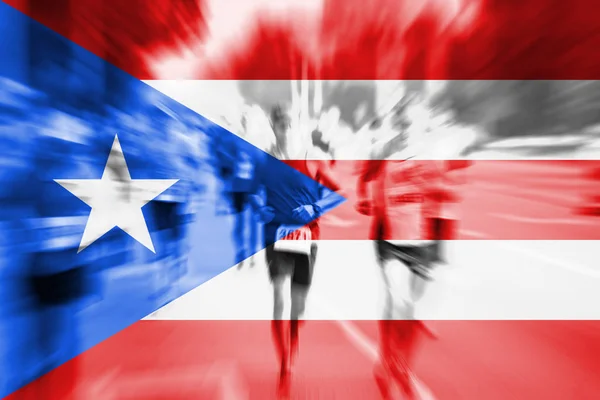 Розмиття у русі бігун марафону з накладання прапор Пуерто-Ріко — стокове фото