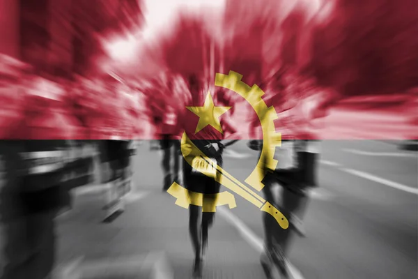 Marathon runner motion blur com mistura de bandeira de Angola — Fotografia de Stock