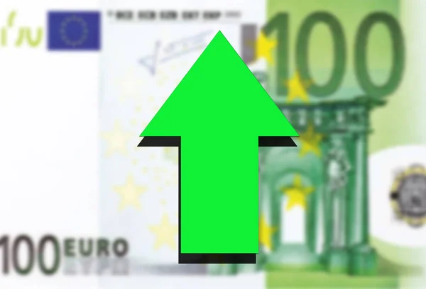 欧元货币背景和绿色箭头上升 — 图库照片