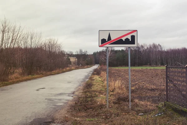 Teken met einde van stad, stedelijke ondertekenen vintage effect — Stockfoto