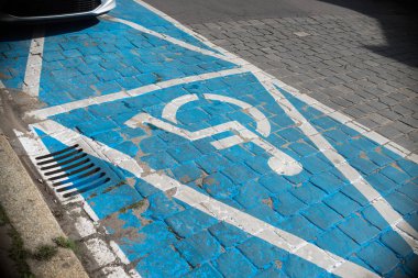 Engelli Park Clsoe araba park