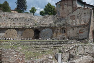 Brescia, İtalya, 11 Ağustos 2017, müze Roma kalıntıları ve Sa