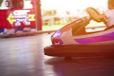 Fuar attra autodrom renkli elektrik Çarpışan arabalar