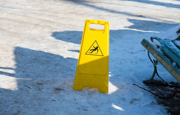 Sicherheitssingen Eis Und Schnee Auf Dem Boden — Stockfoto