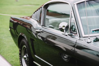 Ford Mustang yan kapı Motoclassic gösteri Polonya, Wroclaw, 19.08.2017 yakın çekim