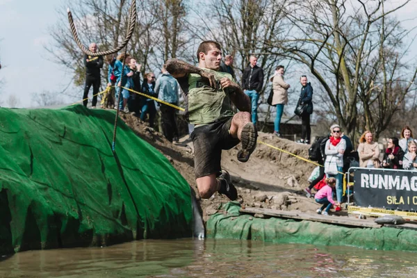 Wroclaw Poland April 2018 Runmageddon Extreme Competition Running Many Obstacles — Stock Photo, Image