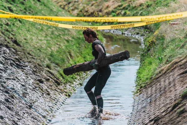 Wroclaw Poland April 2018 Runmageddon Extreme Competition Running Many Obstacles — Stock Photo, Image