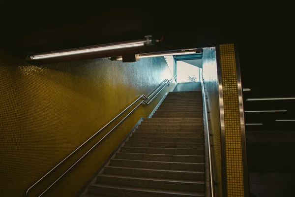 Escadas Formam Estação Trem — Fotografia de Stock