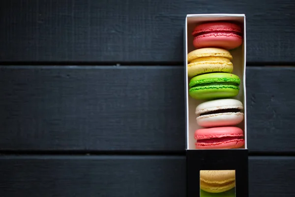 Macarons en coffret cadeau — Photo