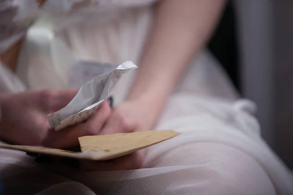 Girl Holding Open Handwritten Old Letter — Stock Photo, Image