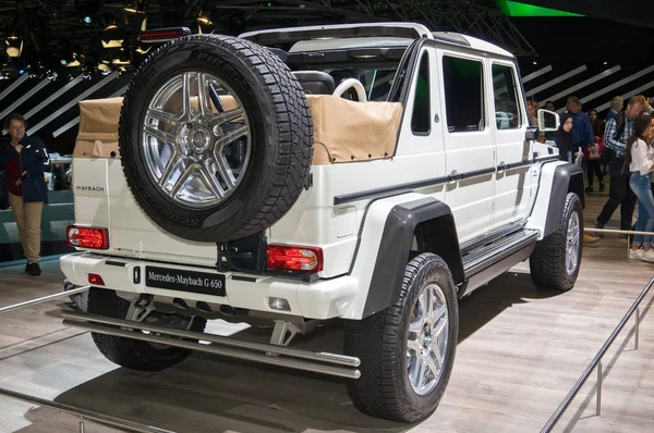 梅赛德斯迈巴赫 G 650 — 图库照片