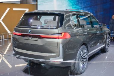 BMW X7 iperformance kavramı