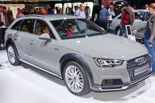 AUDI A4 quattro allroad — Foto de Stock