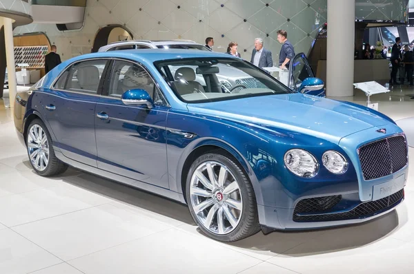 Bentley Flying Spur — Zdjęcie stockowe