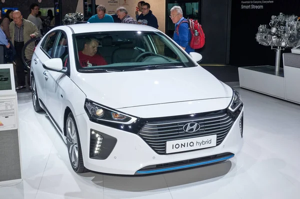 Hyundai Ioniq hibrid