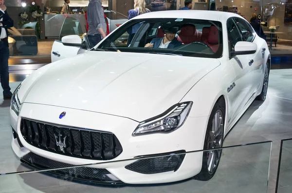 Lüks Maserati Quattroporte