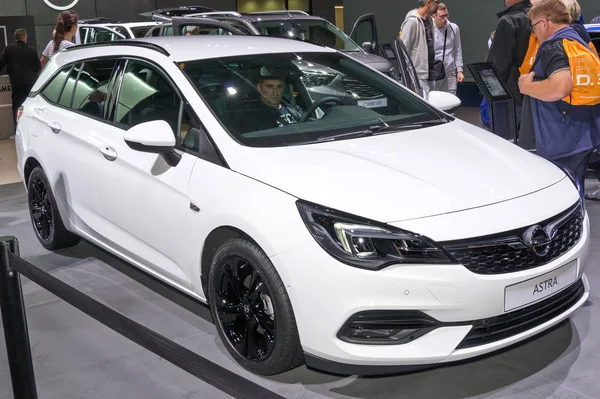 Opela Astra Przewodniczący — Zdjęcie stockowe