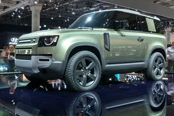 Land Rover Defender — Zdjęcie stockowe