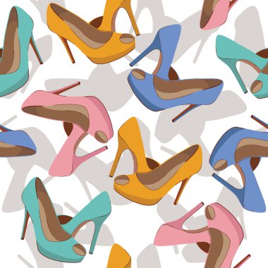 Parlak moda ayakkabıları olan kusursuz bir model.