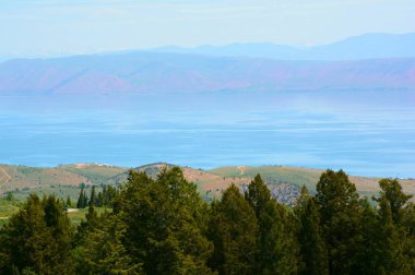 Pitoresk Bear Lake ve ayı Lotru Dağları - Kuzey Utah