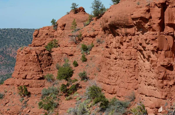 Vibrant Seasonal Vista Red Rock Formations Chapel Hill Road Rural — Stock Photo, Image