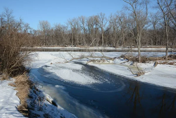 Tranquila Escena Invernal Del Flujo Del Alto Río Mississippi Centro — Foto de Stock